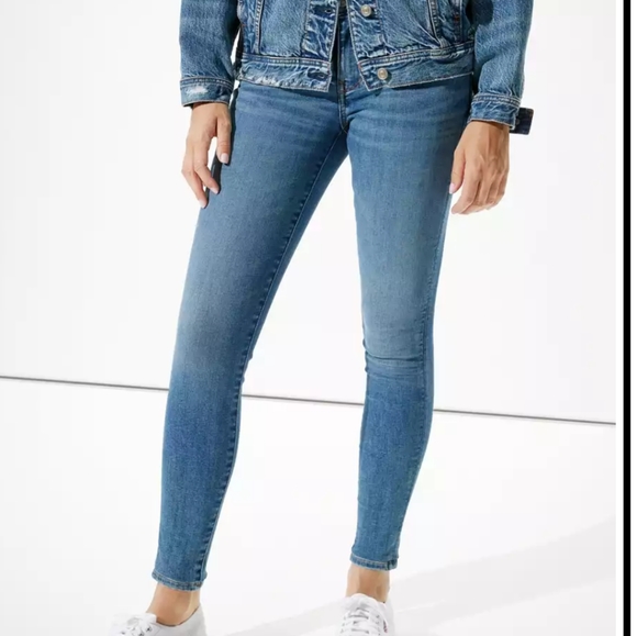 AE Jeans - Picture 1 of 8